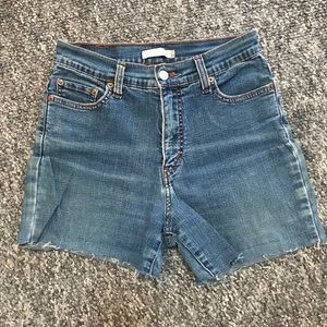 Vintage Levi’s stretchy cut off jeans shorts
